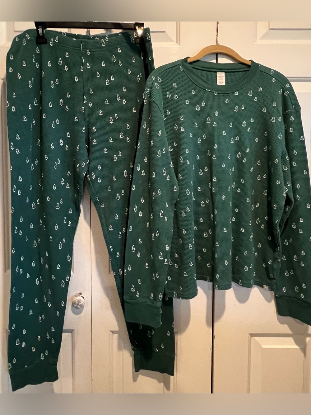💚🌲Organic Thermal Pajama Set with Tree Print - Picture 8 of 10